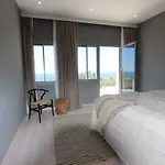 Vista Villa *
